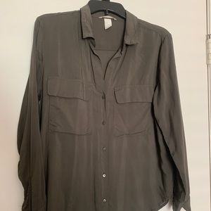 H&M Olive Green Long-Sleeve Button-Down Shirt